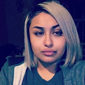 Meet your Posher, Walda